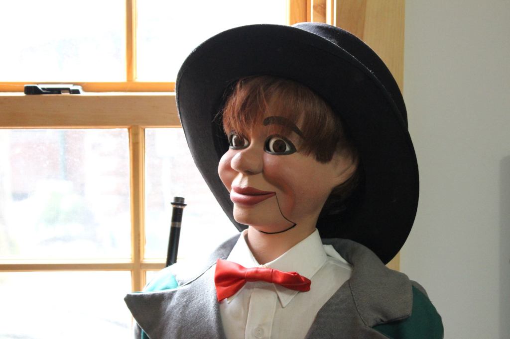 Mostly Folk Studio puppet 1 smaller